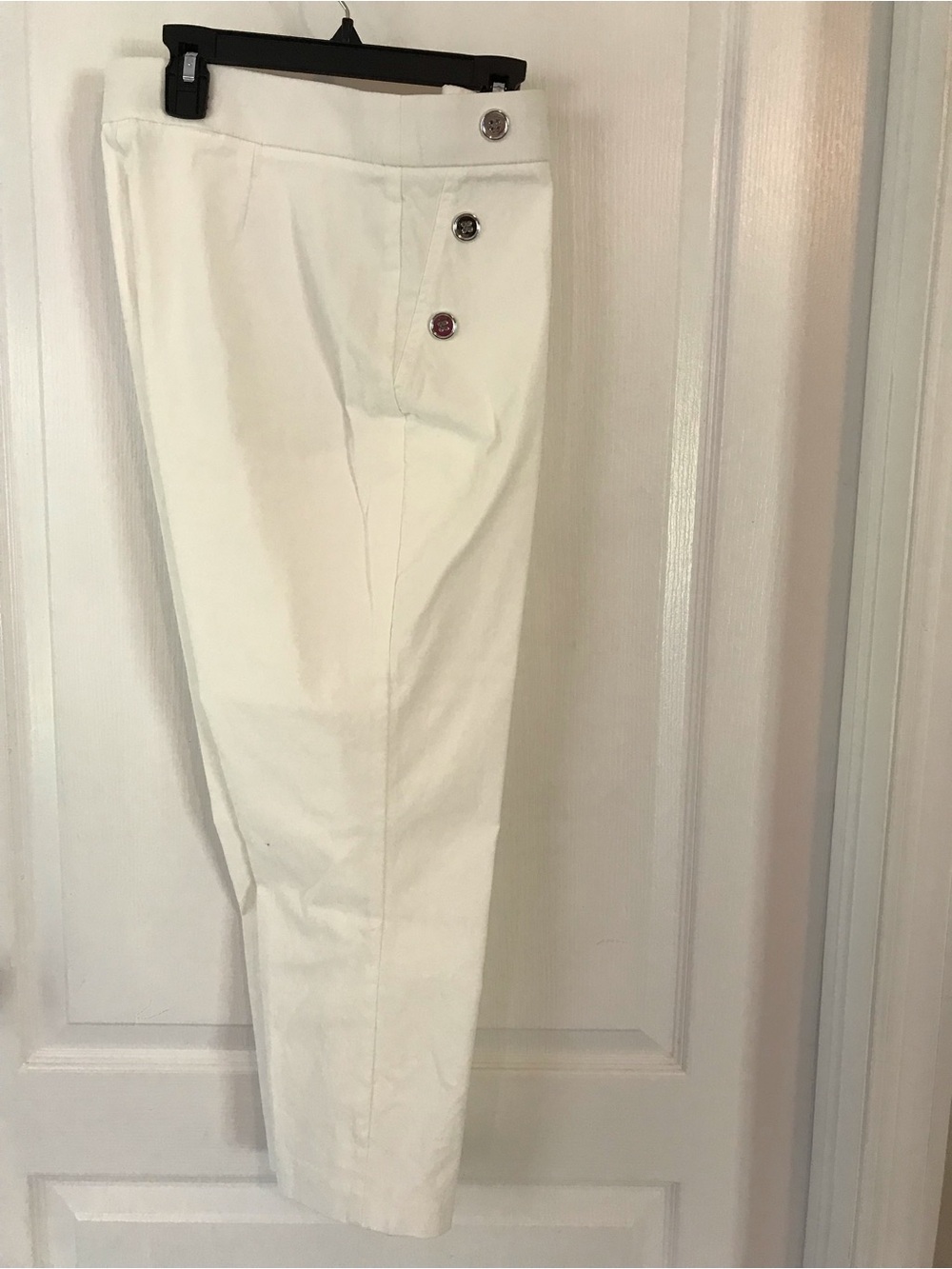 Jules & Leopold White/Cream Button-Accent Chinos